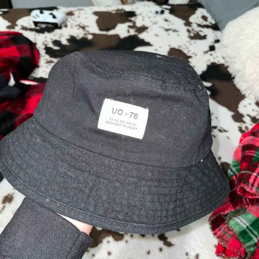 Urban outfitters bucket hat